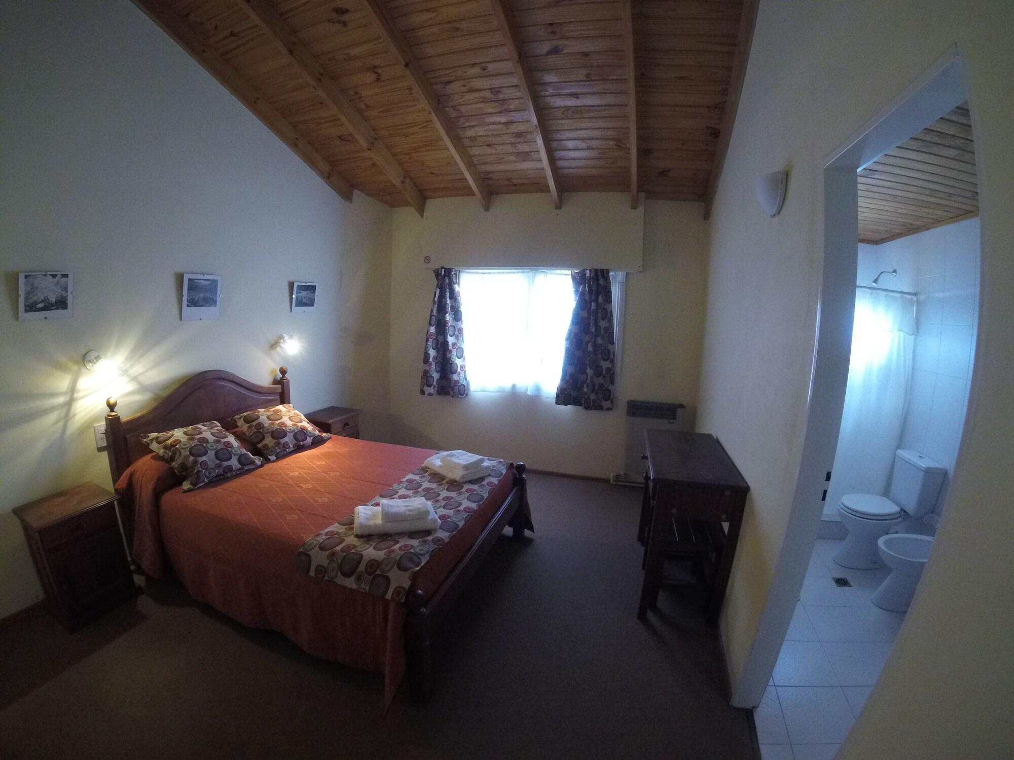 Hostel Los Pioneros El Calafate Esterno foto
